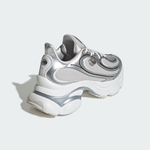 Details for (W) Adidas Ozweego Beigenuz Silver Metallic/Abu-Abu/Putih Crystal KI0557