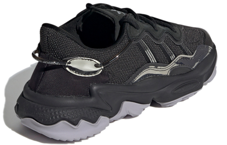 Shop (W) adidas Ozweego TR 'Negro Plata Metálica' FV9764