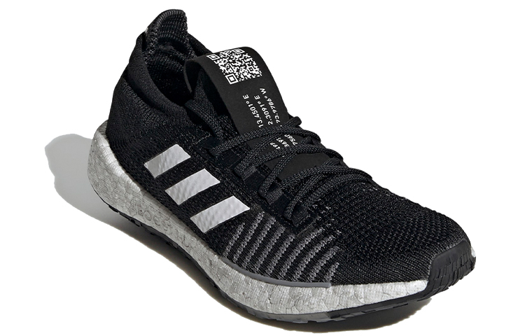 Lookbook (W) adidas Pulseboost HD ''Noir Blanc Gris'' FV0469