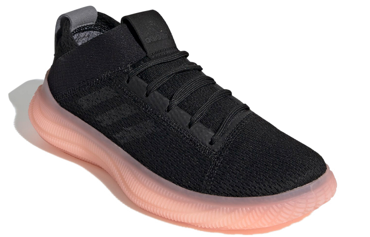 Lookbook adidas Pureboost 訓練鞋 女款 黑粉