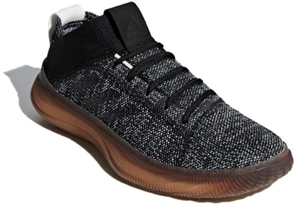 (W) adidas PureBoost Trainer 'Kelabu Gum' BB7218 Lookbook (W) adidas PureBoost Trainer 'Kelabu Gum' BB7218