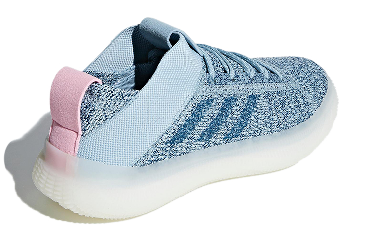 Shop adidas Pureboost 舒適耐磨跑步鞋 女款 淺藍色