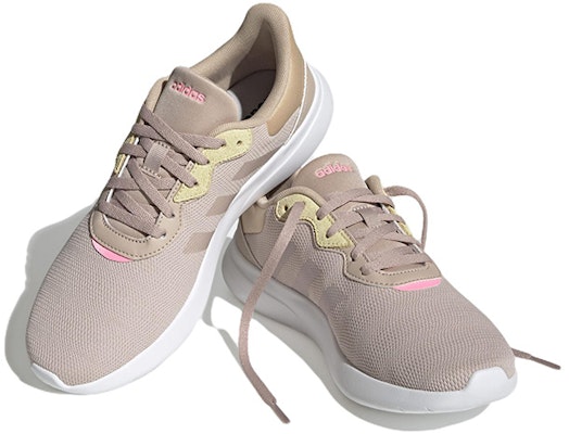 (W) アディダス QTレーサー3.0 ワンダーベージュ HP6264 Lookbook (W) アディダス QTレーサー3.0 ワンダーベージュ HP6264