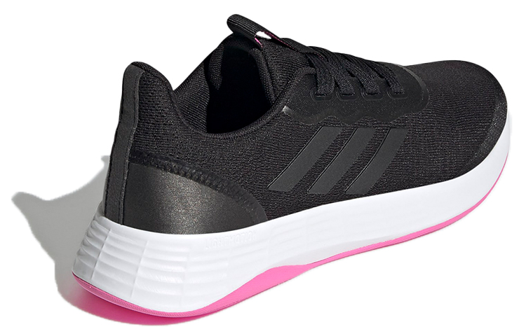 Shop adidas Qt Racer 運動女鞋 黑色