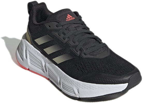(W) adidas Questar 'Hitam Hijau Sinyal' GZ0620 Lookbook (W) adidas Questar 'Hitam Hijau Sinyal' GZ0620