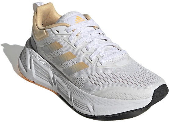 (W) adidas Questar 'Putih Pulse Amber' GZ0611 Lookbook (W) adidas Questar 'Putih Pulse Amber' GZ0611