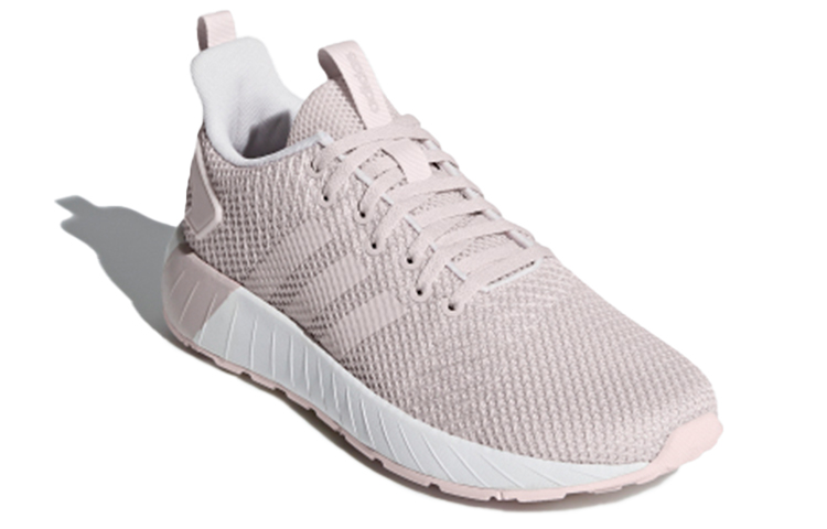 Lookbook adidas neo Questar Byd 女款 粉紅色