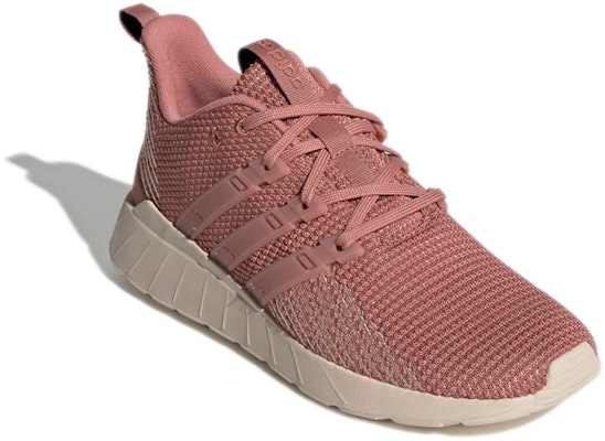 (W) adidas Questar Flow 'Pink Beige' Sepatu Wanita EE8244 Lookbook (W) adidas Questar Flow 'Pink Beige' Sepatu Wanita EE8244