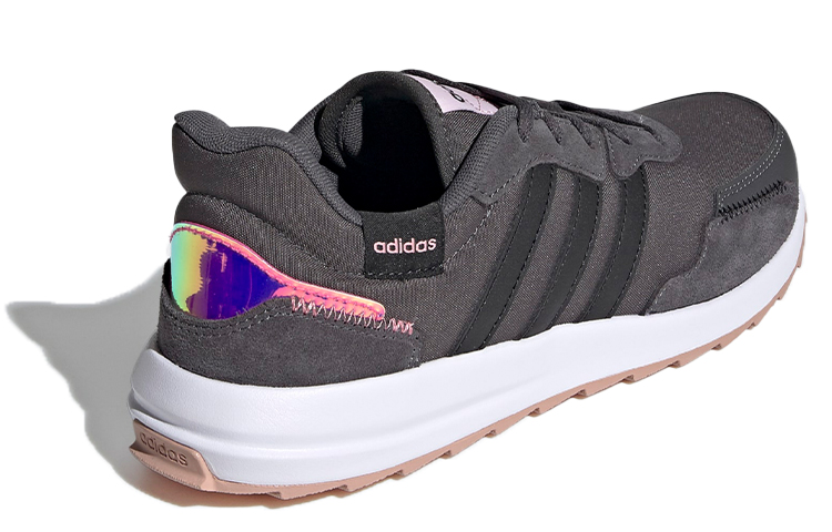 Shop (W) adidas Retrorun ''Nero Rosa Chiaro'' FY8417