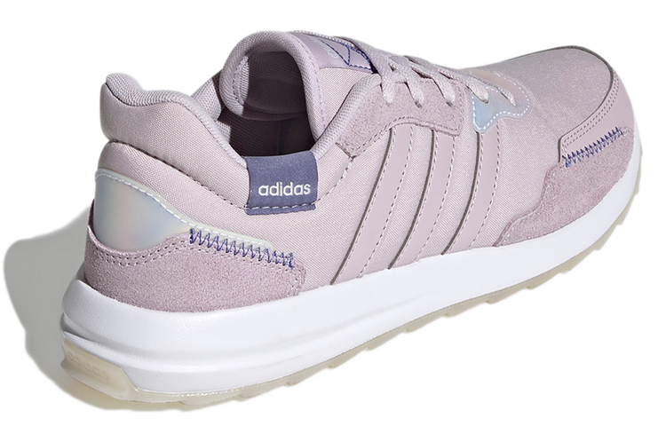 Shop (W) adidas Retrorun ''Malva'' GV7370