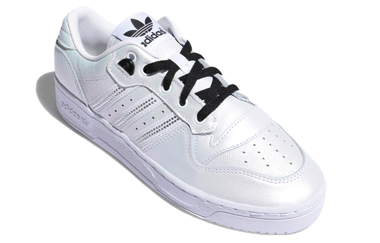 Lookbook (W) adidas Rivalry Low 'Putih Mutiara' FV3436