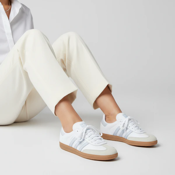 (W) adidas Samba OG 'Putih Halo Biru Gum' IE0877 Order (W) adidas Samba OG 'Putih Halo Biru Gum' IE0877