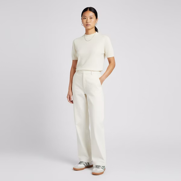 (W) adidas Samba OG 'Putih Perak Hijau' ID0492 Lookbook (W) adidas Samba OG 'Putih Perak Hijau' ID0492