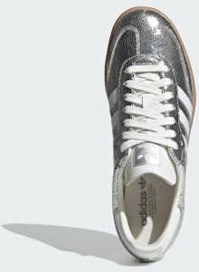 (W) Adidas Samba OG Perak Metalik/Putih Awan/Putih Teras JR0035 Lookbook (W) Adidas Samba OG Perak Metalik/Putih Awan/Putih Teras JR0035