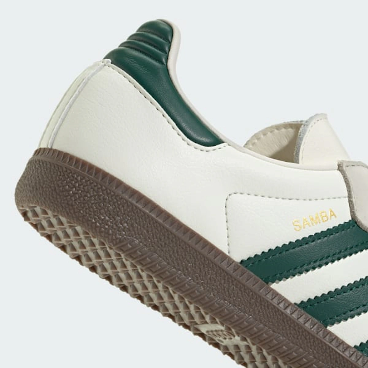 (Women) Adidas Samba OG Sneakers Off White/Collegiate Green/Sand Strata