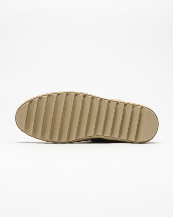 Purchase （女士）adidas 第三季軍靴 '岩石' KW2581-021