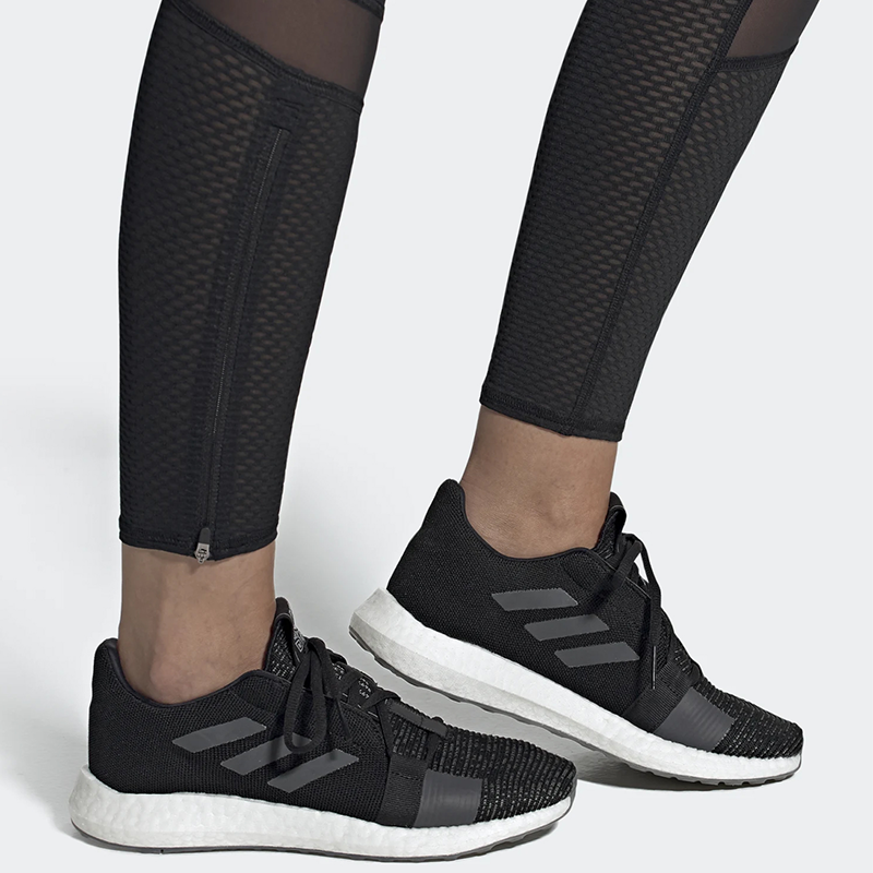 Sizing (W) 아디다스 센스부스트 고 "코어 블랙" (Adidas SenseBoost Go "Core Black") EG0943