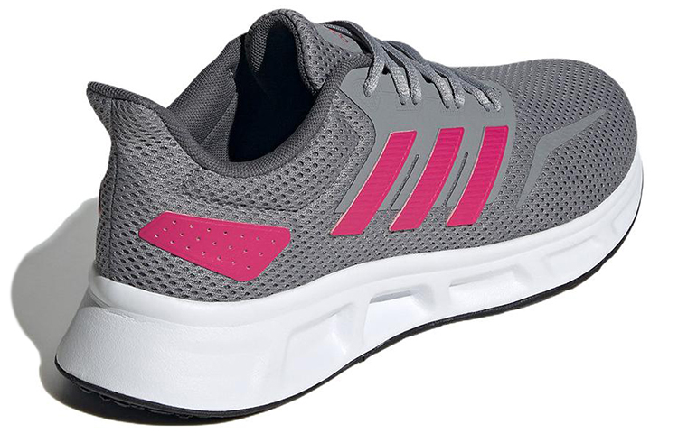 Shop adidas Showtheway 2.0 舒適透氣跑步鞋 女式 灰粉色