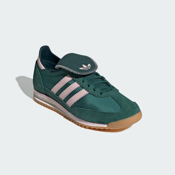 Shop (W) adidas SL 72 OG 復古鞋 粉沙/學院綠/粉沙 JR2303
