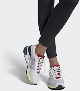 (W) adidas SL Andridge 'Corak Bunga' FV7784 Sizing (W) adidas SL Andridge 'Corak Bunga' FV7784