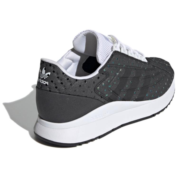 Shop (W) adidas SL Andridge ''Irideszierende Punkte'' FV7770