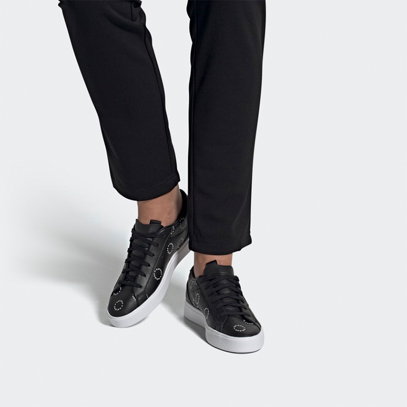 Sizing (W) アディダス スリーク モノグラムロゴ (Adidas Sleek モノグラムロゴ) FW2066