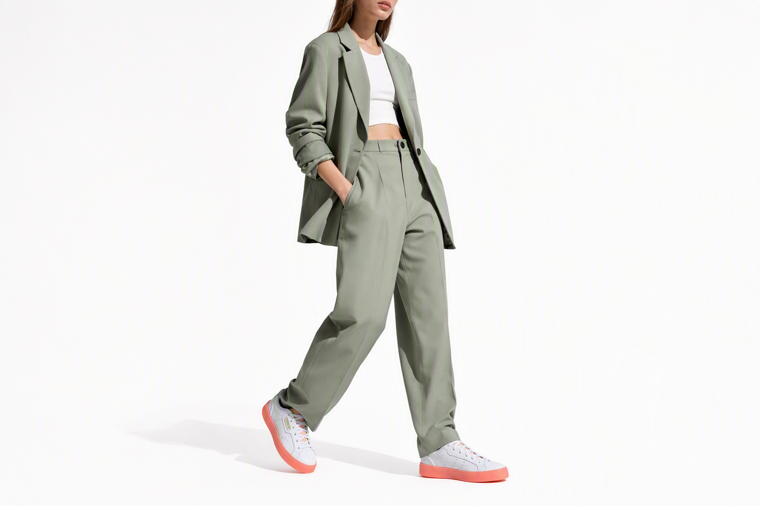 Order （女性）adidas Sleek '白色橙光' FW5463