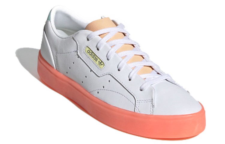 Lookbook （女性）adidas Sleek '白色橙光' FW5463