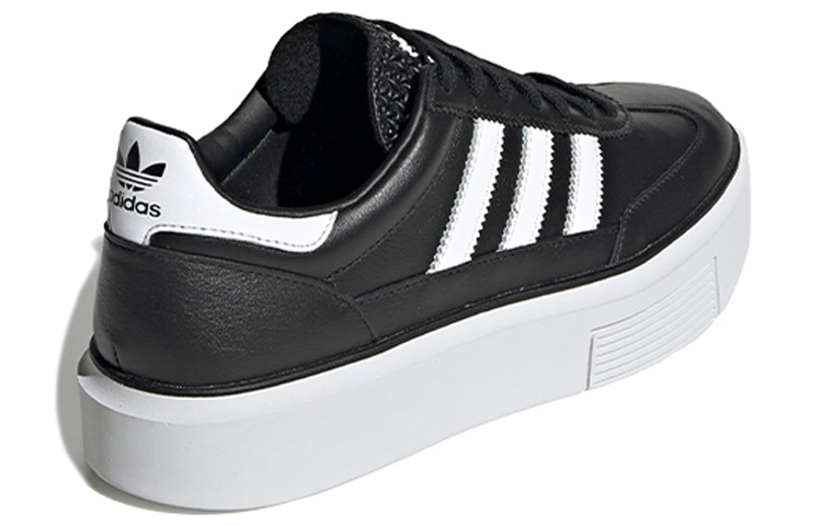 Shop (W) adidas Sleek Super 72 ''Core Schwarz'' EG6768
