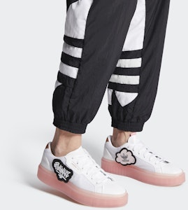 (W) adidas Sleek Super 'Putih Glow Pink' FV8439 Sizing (W) adidas Sleek Super 'Putih Glow Pink' FV8439