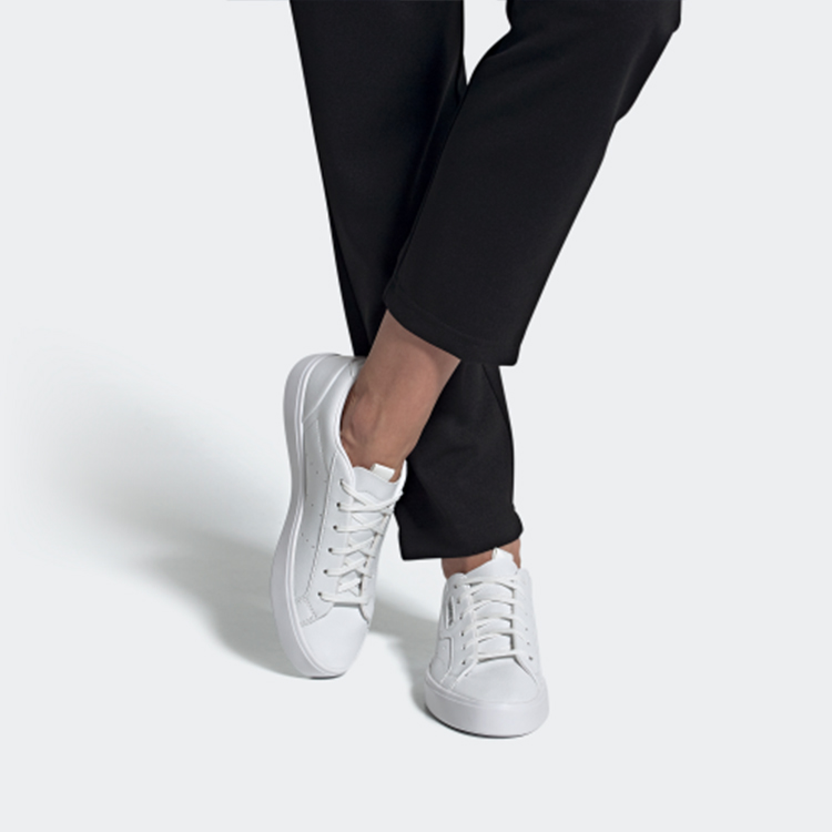 Sizing (W) adidas Sleek Vegan ''Blanc Nuage'' FX7761