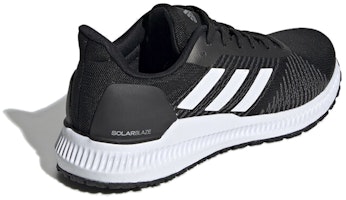 (W) アディダス ソーラーブレイズ 黒/白 G27773 Lookbook (W) アディダス ソーラーブレイズ 黒/白 G27773