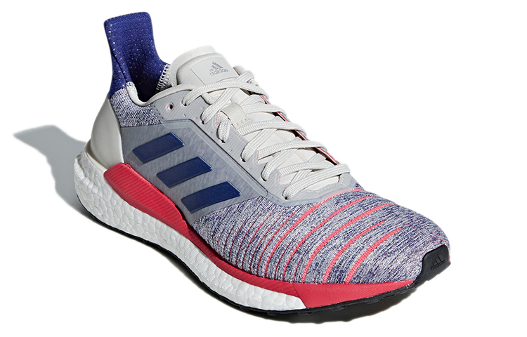 Lookbook adidas Solar Glide 低筒 跑步鞋 女款 藍紅色