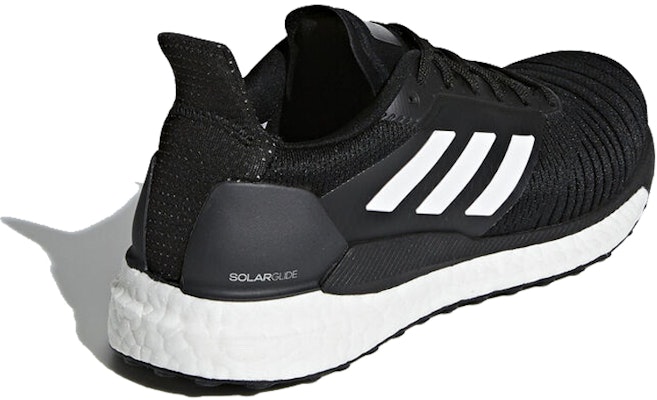 (W) アディダス ソーラーグライド 黒 (Adidas Sōrāguraido Kuro) BB7450 Lookbook (W) アディダス ソーラーグライド 黒 (Adidas Sōrāguraido Kuro) BB7450