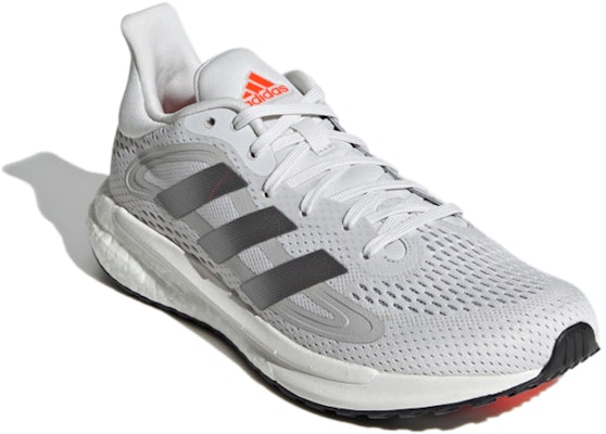 (W) adidas SolarGlide 4 'Putih Halo Silver' S42733 Lookbook (W) adidas SolarGlide 4 'Putih Halo Silver' S42733
