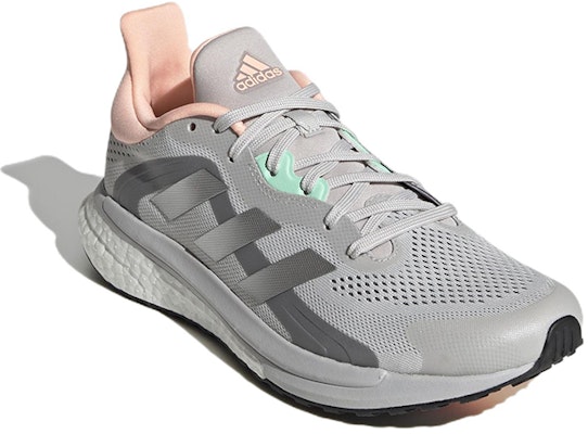 (W) adidas SolarGlide 4 ST 'Kelabu Perak Metalik' GX3059 Lookbook (W) adidas SolarGlide 4 ST 'Kelabu Perak Metalik' GX3059