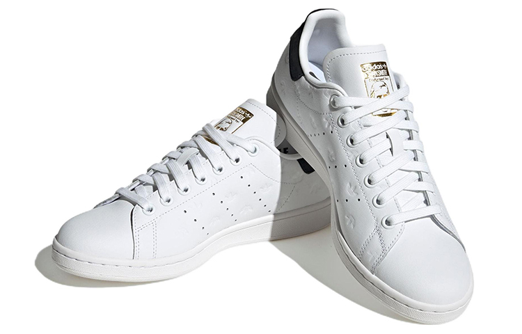 Lookbook （女款）adidas Stan Smith 'Allover Debossed Trefoils - 白黑' FZ6371