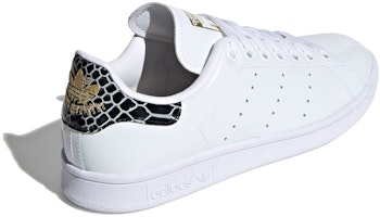 (W) adidas Stan Smith 'Hitam Kulit Ular' FV3422 Lookbook (W) adidas Stan Smith 'Hitam Kulit Ular' FV3422