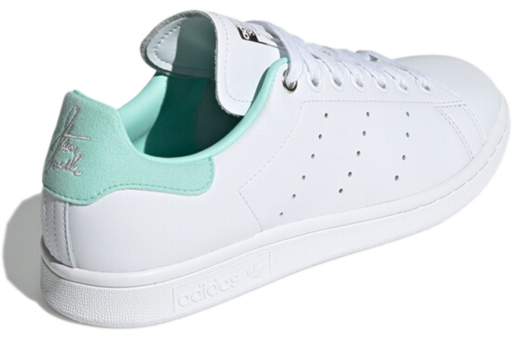 Shop (W) adidas Stan Smith 'Putih Awan' G27908