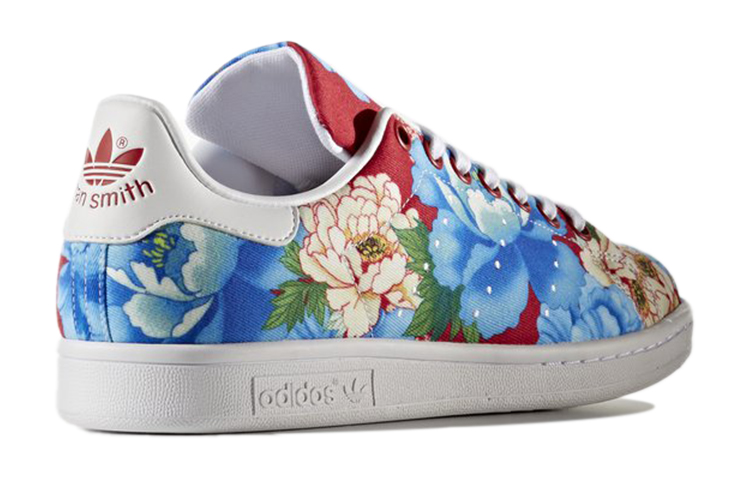 Shop (W) スタンスミス  フローラル (Sutansu Sumisu Furōraru) BB5158