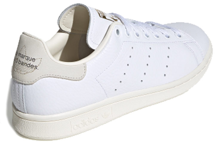 Shop (W) 阿迪达斯Stan Smith '乳白色' CG6820
