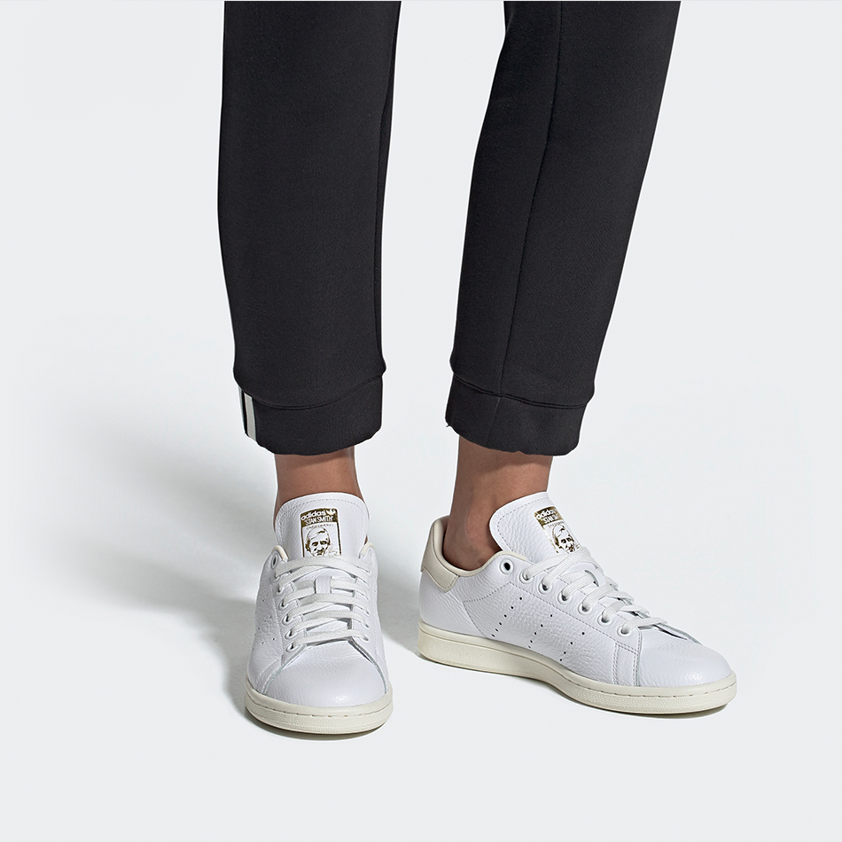 Details for (W) 阿迪达斯Stan Smith '乳白色' CG6820