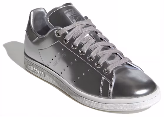 (W) adidas Stan Smith 'Perak Metalik' FW5477 Lookbook (W) adidas Stan Smith 'Perak Metalik' FW5477