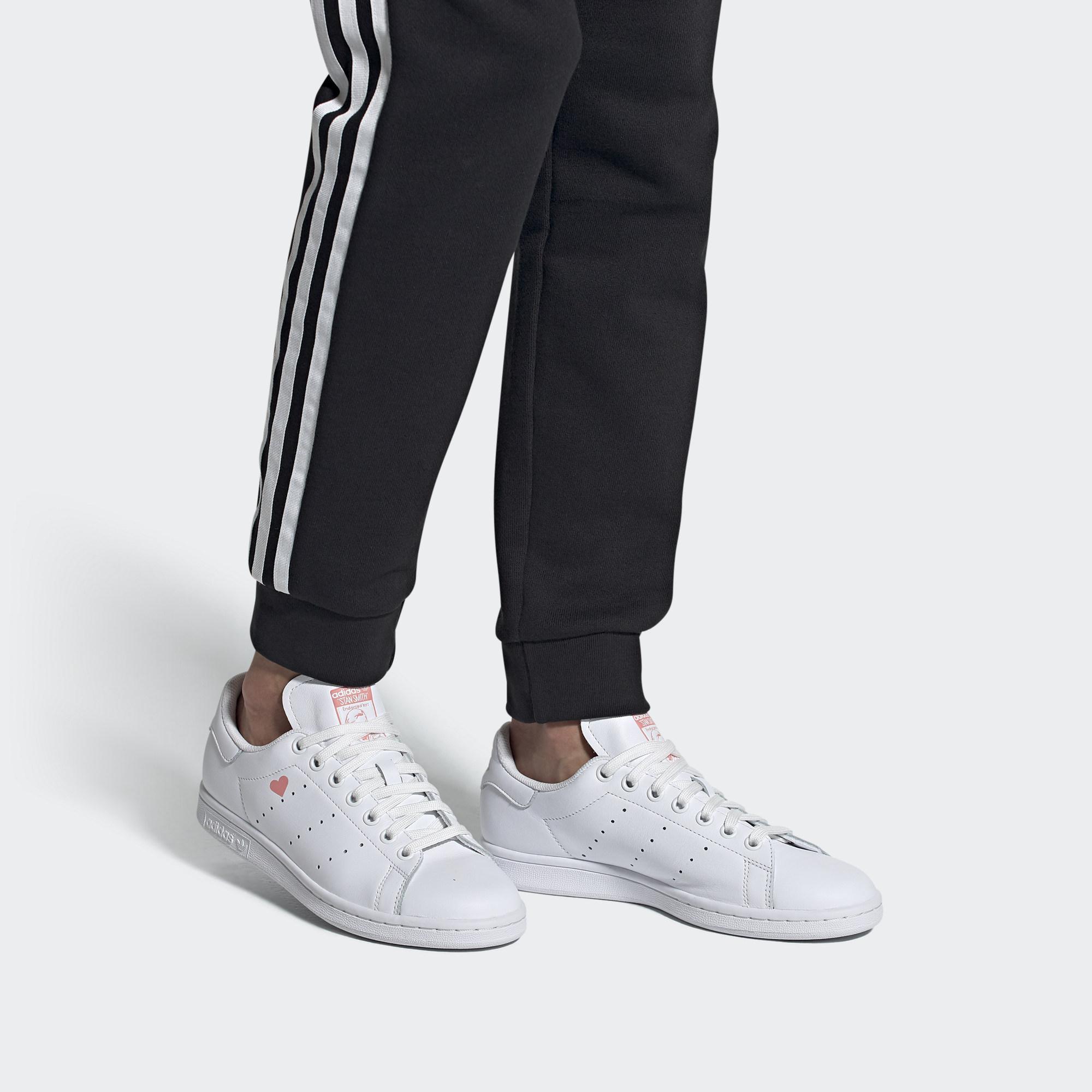 Details for (W) adidas Stan Smith 'Día de San Valentín' FW6227
