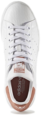 (W) adidas Stan Smith 'Putih' BZ0410 Lookbook (W) adidas Stan Smith 'Putih' BZ0410