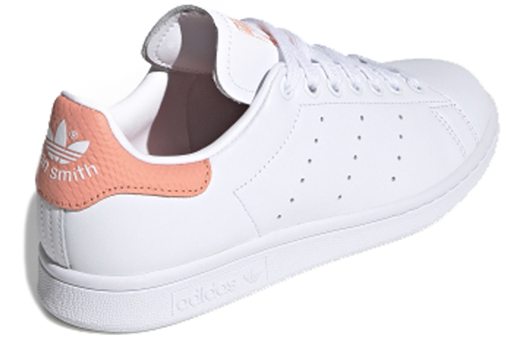 Lookbook (W) adidas Stan Smith 'Putih Kapur Karang' EF6884