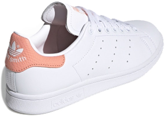 (W) adidas Stan Smith 'Putih Kapur Karang' EF6884 Lookbook (W) adidas Stan Smith 'Putih Kapur Karang' EF6884