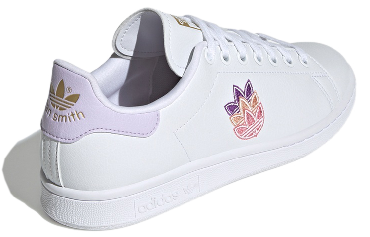 Shop (W) adidas Stan Smith 'Putih Multi Logo' GZ8142