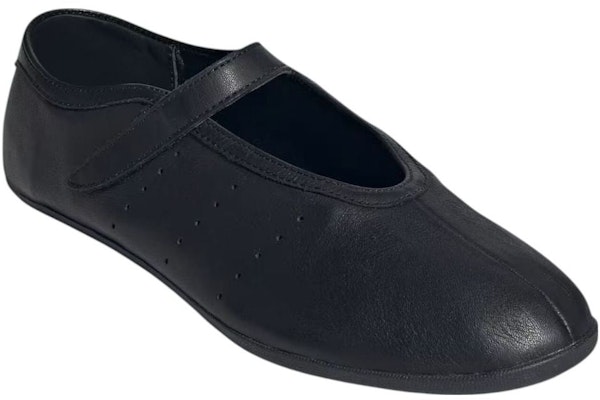 (Women) adidas Stan Smith Lo Pro 'Triple Black' JQ6939 Lookbook (Women) adidas Stan Smith Lo Pro 'Triple Black' JQ6939