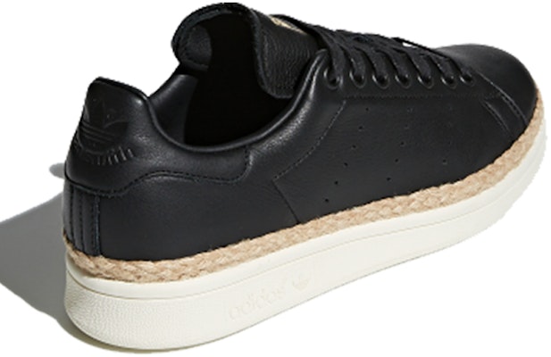 (W) adidas Stan Smith New Bold Core Hitam Putih Pudar DA9536 Lookbook (W) adidas Stan Smith New Bold Core Hitam Putih Pudar DA9536